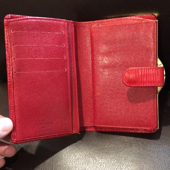 LOUIS VUITTON Red EPI Porte Monnaie Viennois Bifold Kisslock Wallet Authentic - Picture 4 of 17